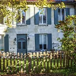 Les Tuileries De Chanteloup 게스트하우스 4*