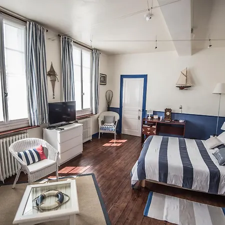 Les Tuileries De Chanteloup Guest house