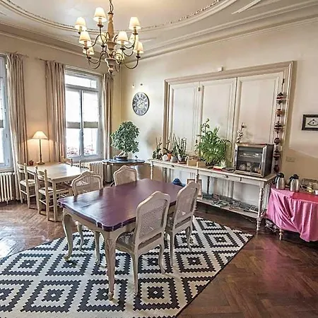 Les Tuileries De Chanteloup Konukevi 4*