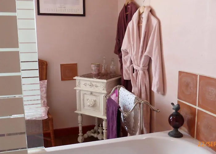 Penzion Les Tuileries De Chanteloup 3*